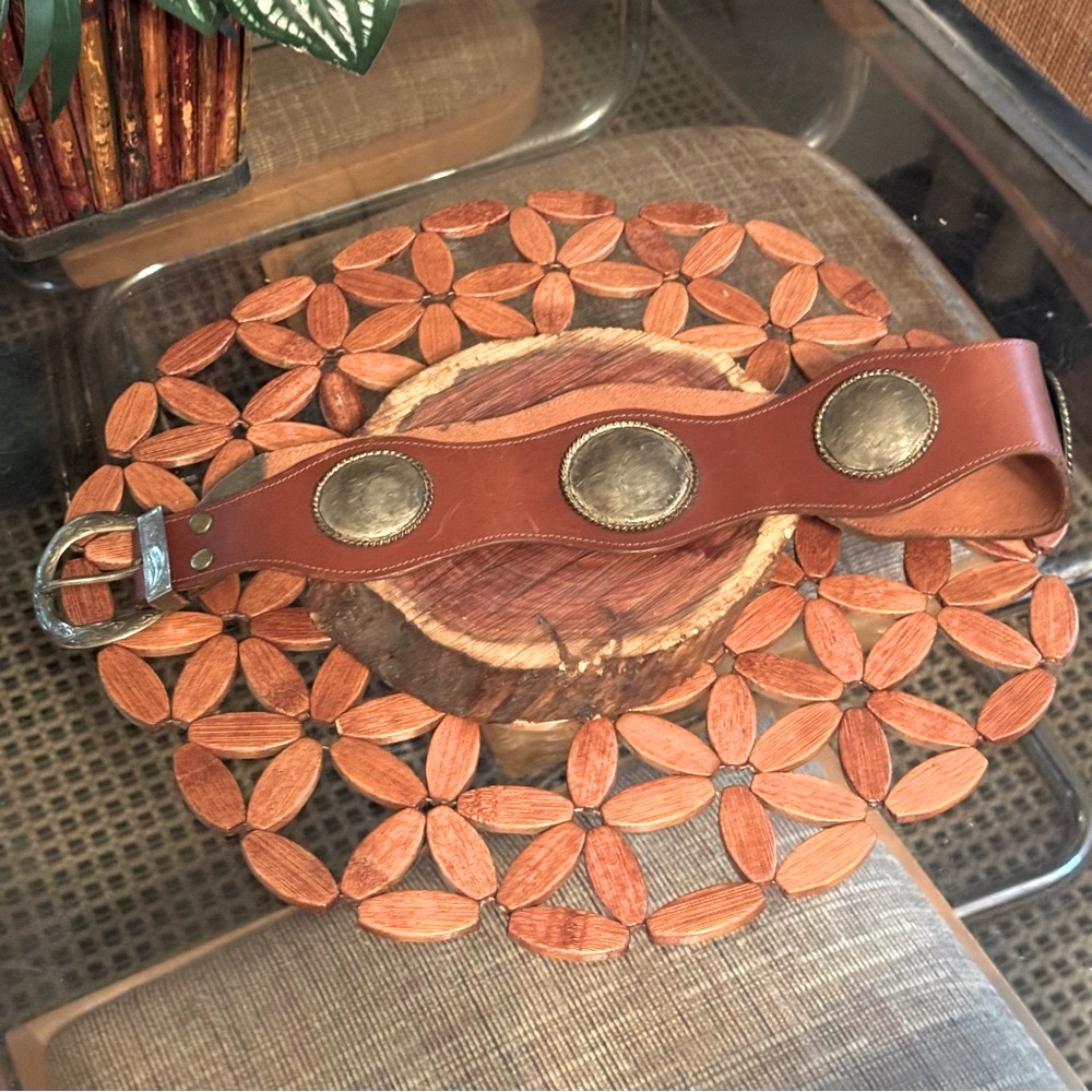 Vintage Moroccan Brown Leather Belt with Silver Large Concho Boho Accents 28.5" - Picture 12 of 16